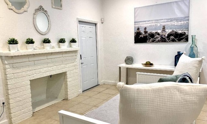 South Miami House | Welcoming SM CasaGrande South Miami: Family-Friendly Retreat