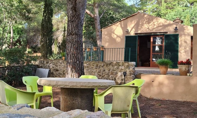 Valls Apartment | Cozy Independent House with Private Garden near Valls