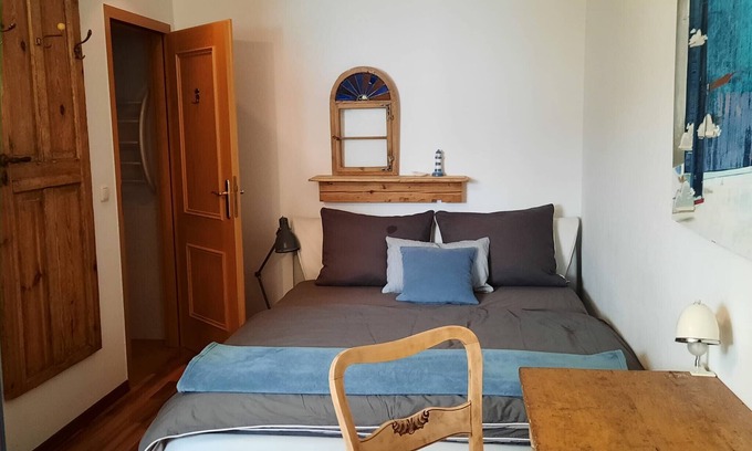 Striesen House | Small but Fine Double Room with Shared Terrace, Shared Garden and Wi-Fi