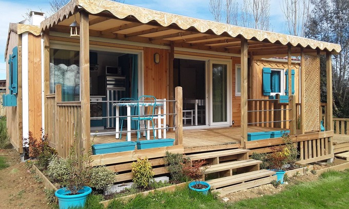 Soreac Ski Chalet | Charming Cottage Retreat in the Picturesque Countryside