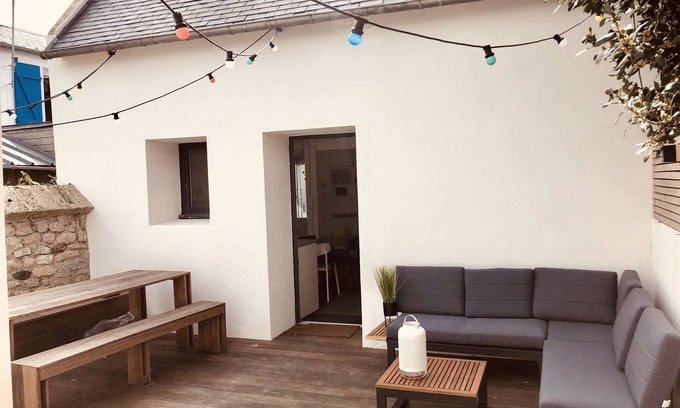 Finistere House | Cozy Fisherman's Cottage with Terrace and Ocean Views