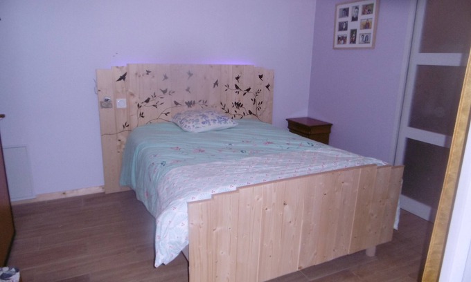 Sainte-Maure-de-Peyriac House | Serene Getaway: Pet Friendly Haven with Pool & Kitchen