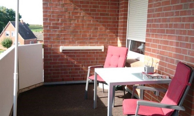 Dornumersiel Apartment | Pet-Friendly Apartment in Dornumersiel with Ocean View