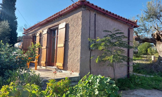 Karvelas House | Small holiday home with sea view in a quiet location near Vathy, Peloponnese.