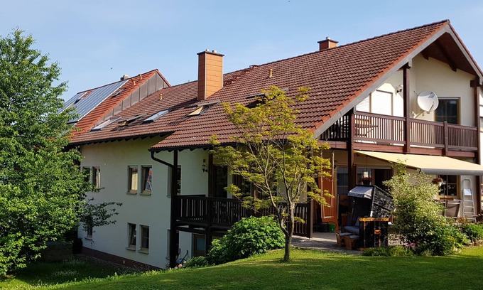 Hummeltal Apartment | Idyllic Retreat Near Bayreuth's Festival City - Rated 9.8