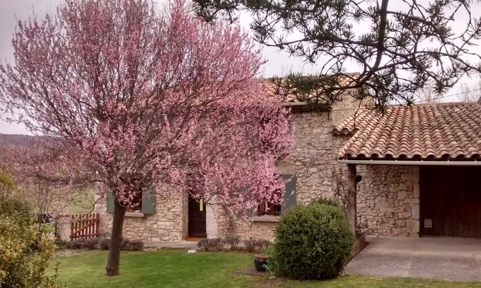 Monieux House | Nature-Encased Provencal Mas with Pool & Lake Views