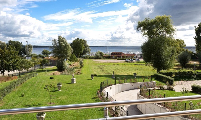 Muritz Apartment | Seaside Escape at Kells Apartments with Ocean Views