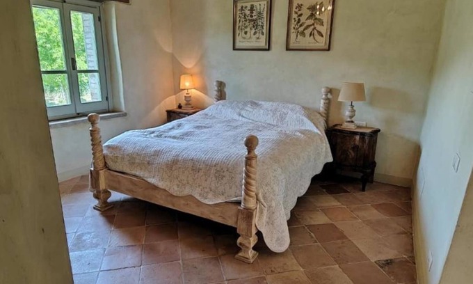 Bivio Lugnano Villa | Dreamy Villa with Infinity Pool for Family Fun