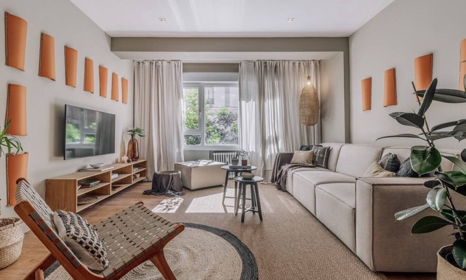 Recoletos Apartment | Comfortable 3-Bedroom Retreat in Salamanca with Spa