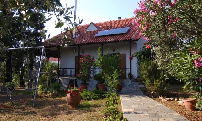 Skala Kallirachis Apartment | Guest Rated 9.8: Family-Friendly Stay at Smaro's House