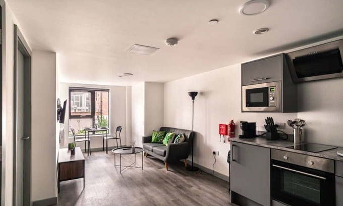 Liverpool City Centre Apartment | Premium 1 Bedroom Apartment in Liverpool Centre with Kitchen