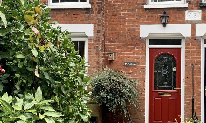 Stalham House | Pet Friendly 3 Bedroom Victorian House - Rated 10/10