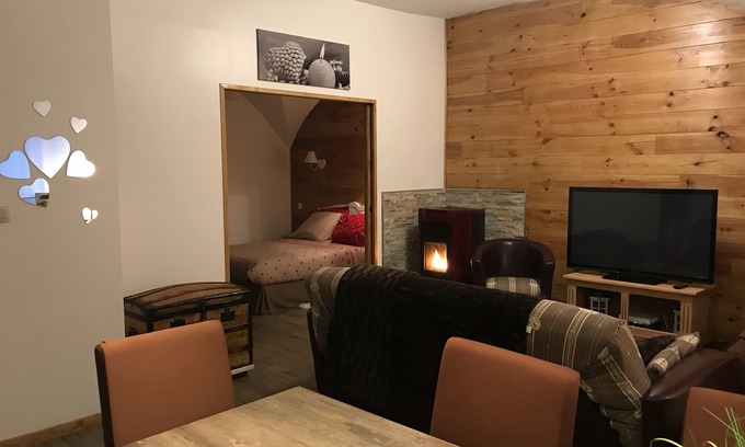 Saint-Michel-de-Maurienne Apartment | Convenient Ski Access Apartment in Val Thorens for 4