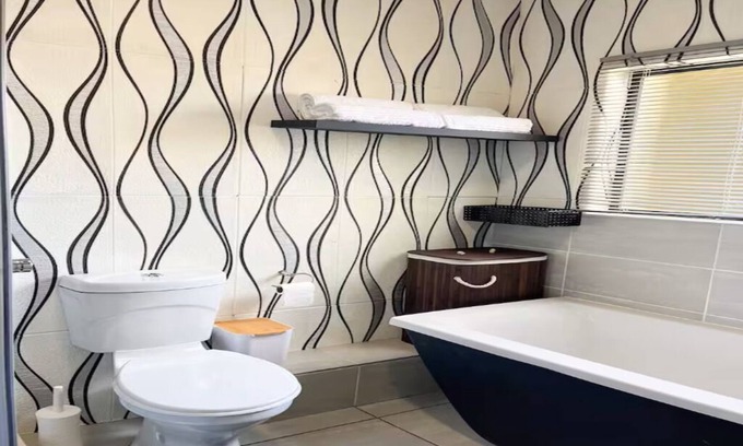 Greater Johannesburg Metropolitan Area Apartment | Smart Home Oasis & Luxury Living