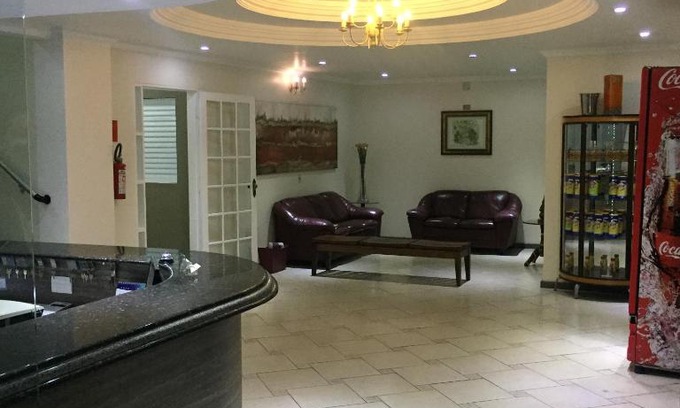 Registro Hotel | Smart Hotel: Pet-Friendly Stay with Top Guest Rating