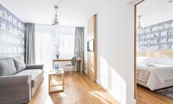 Wrzeszcz Hotel | Top-Rated Smart Hotel Garnizon: Family-Friendly Amenities