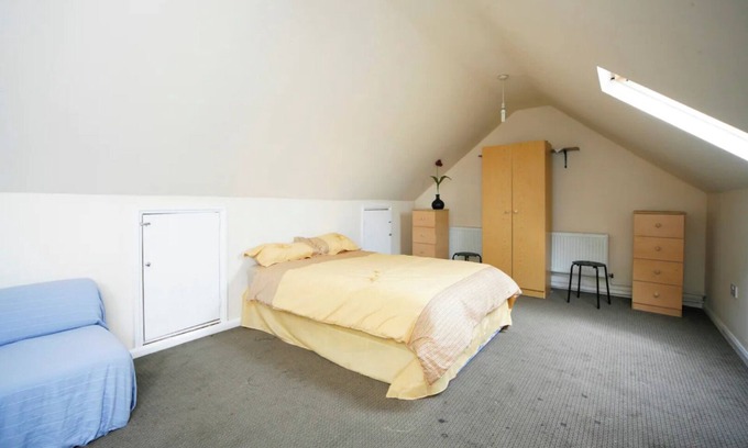 Leyton Bed & Breakfast | Cozy King Size Room with Pool and Spa for 4 Guests