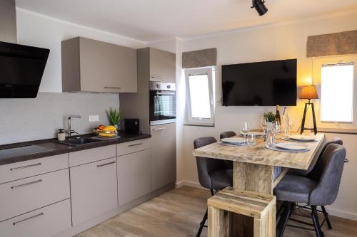 Winterberg Apartment | Top-Rated Smart Resorts Topas 301: Pet & Child Friendly Stay