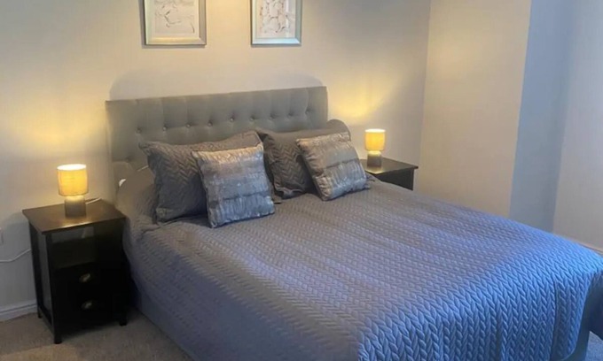 Colchester Apartment | Family-Friendly Two Bed Apartment with Kitchen Amenities