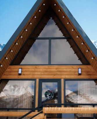 Stepantsminda Ski Chalet | Budget-Friendly SMART Via Kazbegi: Perfect for Families