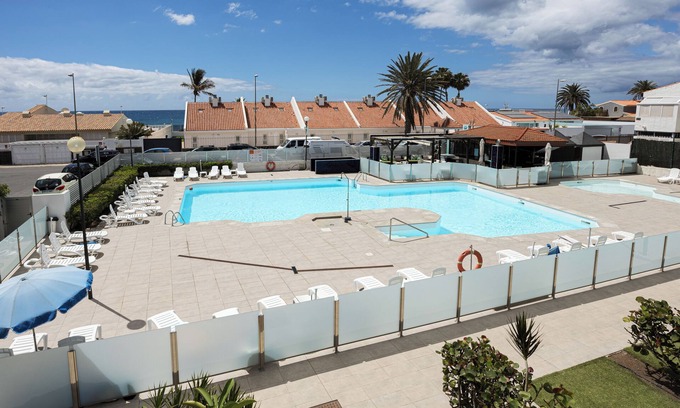 Playa del Ingles Hotel | Discover Smartr Maspalomas Corinto: Family-Friendly Retreat