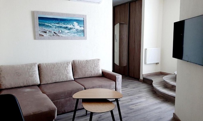 Old Town Apartment | Pet-Friendly Retreat: Smeltale Apartment 3 - Rated 9.2/10