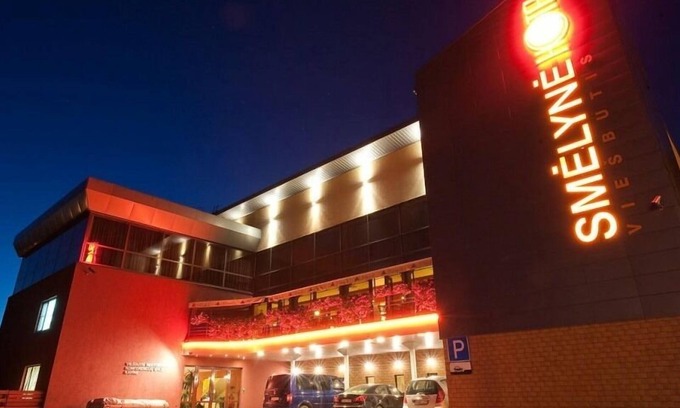 Panevezys Hotel | Discover Smelyne: Family-Friendly Stays with Breakfast Included