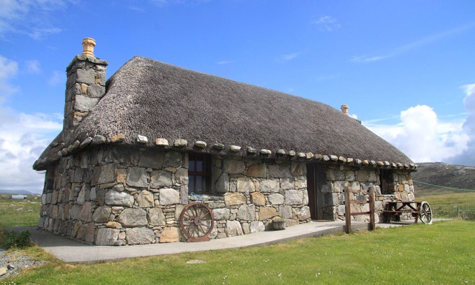Pollachar Cottage | Pet-Friendly Smiddy Cottage in Daliburgh, Isle Of South Uist