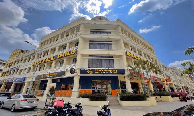 Putrajaya Hotel | Budget-Friendly Smile Hotel Putrajaya with Breakfast Included