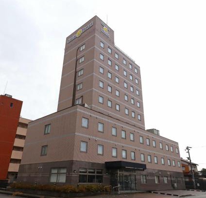 Takaoka Hotel | Budget-Friendly Stay at Smile Hotel Takaoka Ekimae