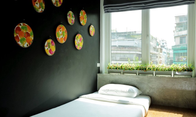 Khlong Maha Nak Hotel | Budget-Friendly Smile Inn with Breakfast and Family Amenities