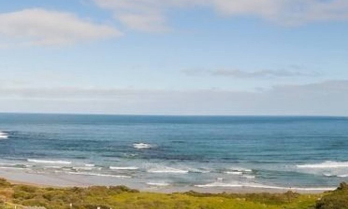 Smiths Beach Villa | Top-Rated Smith Beach Getaways Studio with Pet-Friendly Perks