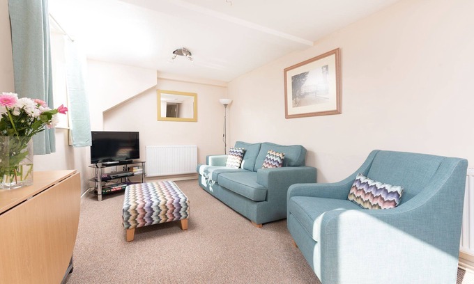 West Down Cottage | Discover Smithy Cottage at Lower Aylescott with Ocean Views