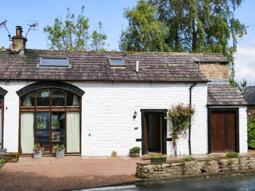 Wigglesworth House | Pet-Friendly Smithy Cottage: Rated 9/10 by Guests