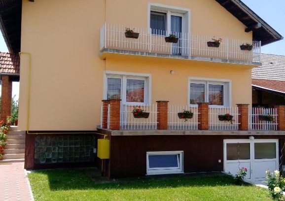 Ilok House | Top-Rated Family Stay at Smještaj Kordić - Book Now!