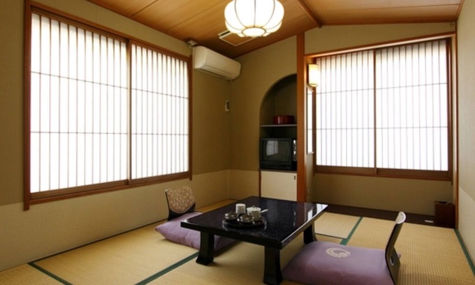 Toi Hotel | Cozy 6 Tatami Japanese-Style Room in Izu, Shizuoka City