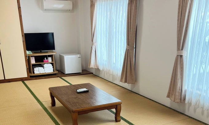 Nago Hotel | Smoking allowed Up to 4 people OK Japanesestyl/Nago Okinawa