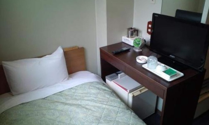 Abeno Hotel | Comfortable Smoking Single with Free Drinks in Osaka