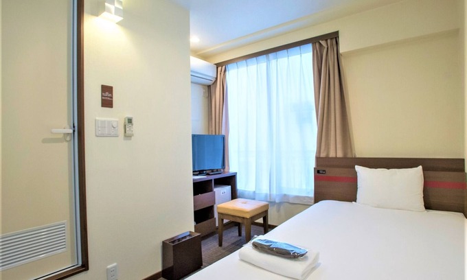 Shin-Yokohama Hotel | Cozy Smoking Room Near Yokohama with Breakfast & Kitchen