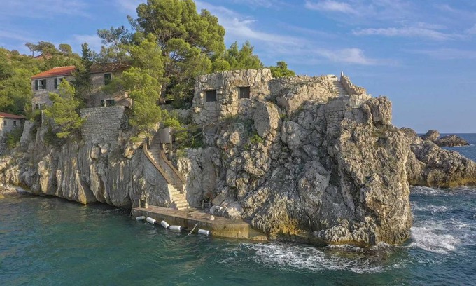 Rezevici Villa | Relax at Smokvica - Family-Friendly Le Petit St Stefan