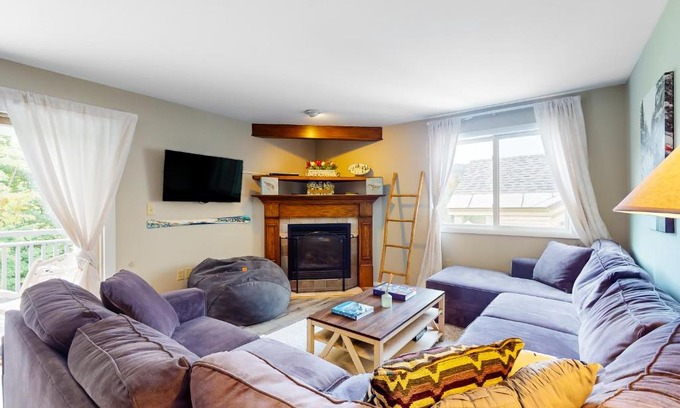 Jeffersonville Apartment | Unforgettable Stay at Smugglers' Notch Resort Slopeside 39