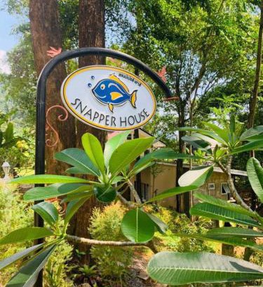 Khuekkhak Hotel | Experience Snapper House: 4-Star Oceanfront Oasis