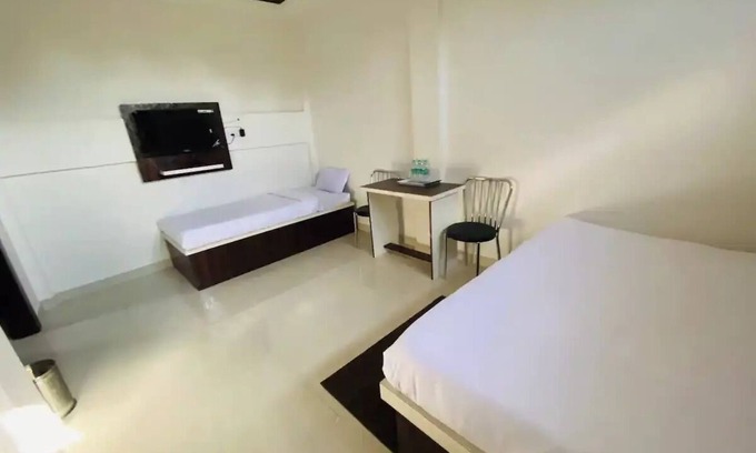 Golaghat Hotel | Comfortable Sneha Bhawan - Your Ideal Family Getaway