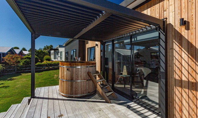 Ohakune House | Relaxing SnoBox with Hot Tub - Perfect for 7 in Ohakune