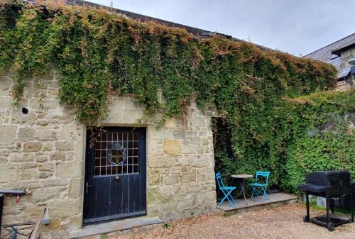 Shaftesbury Apartment | Discover Snobs and Rebels Apartments - Family-Friendly Retreat