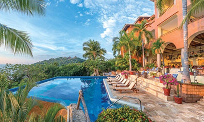 Almacen Resort | Discover an Aquatic Playground Loved by Snorkelers & Divers