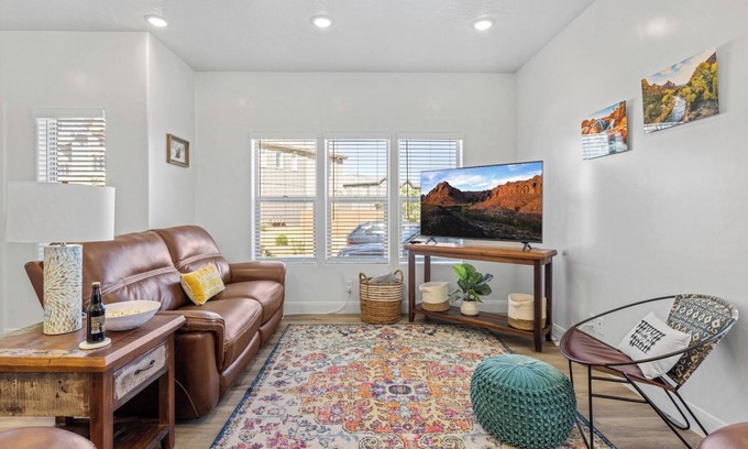 Ivins House | Snow Canyon Escape * Extended Stays * Furnished * Pool and Hot Tub
