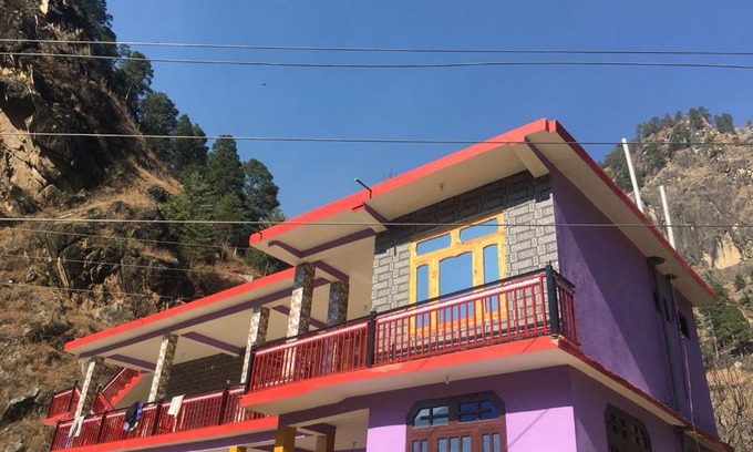 Kasol Bed & Breakfast | Experience Scenic Retreat at Snow View Guest House