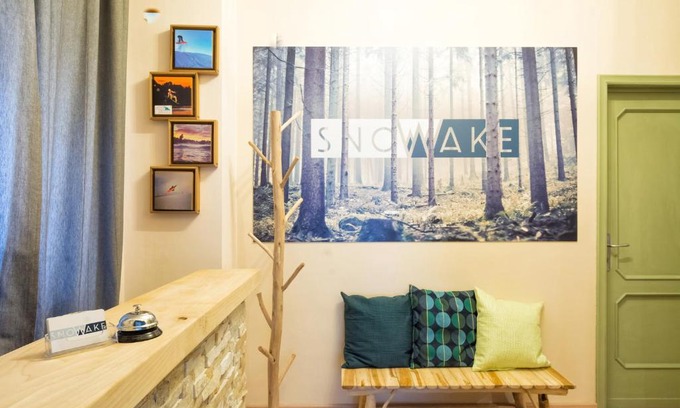 Castel di Sangro Bed & Breakfast | Comfortable Snowake House: Pet-Friendly with Hot Tub