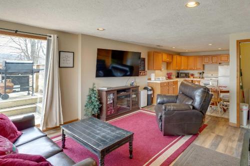 Ghent Apartment | Cozy Ski-In/Ski-Out Cabin for Family Winter Getaways